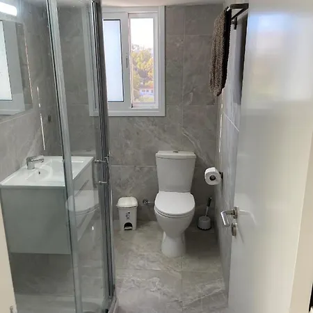 2 Bedroom In Center! 16 * Nicosia